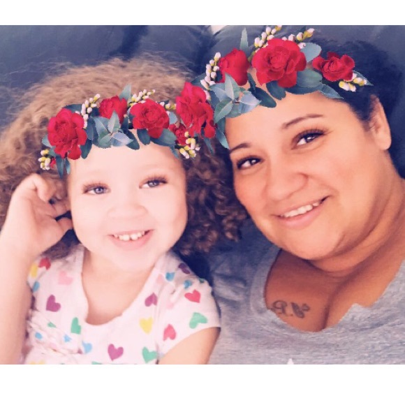 Meet your Posher, Emelinda - Picture 3 of 8